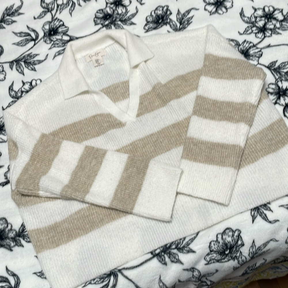 Jessica Simpson Sweater